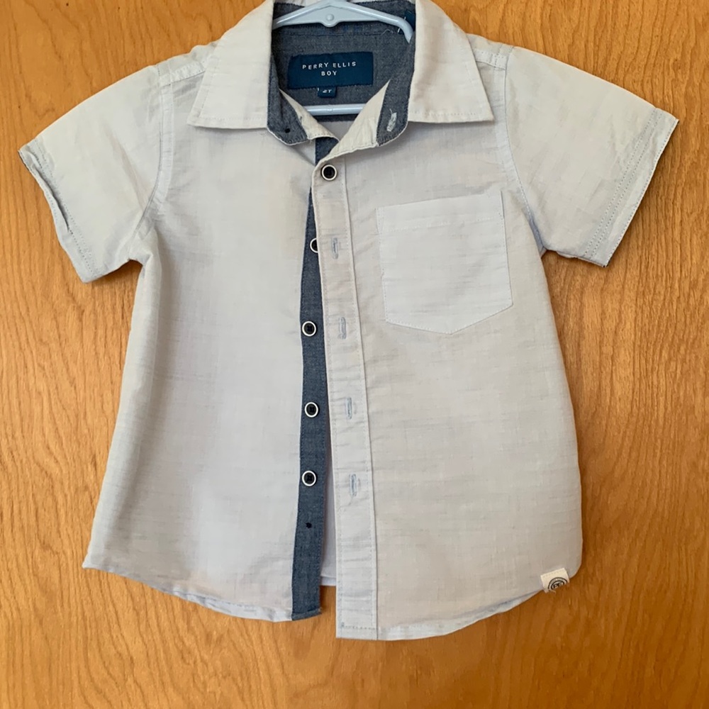 Perry Ellis light blue button down size 2t